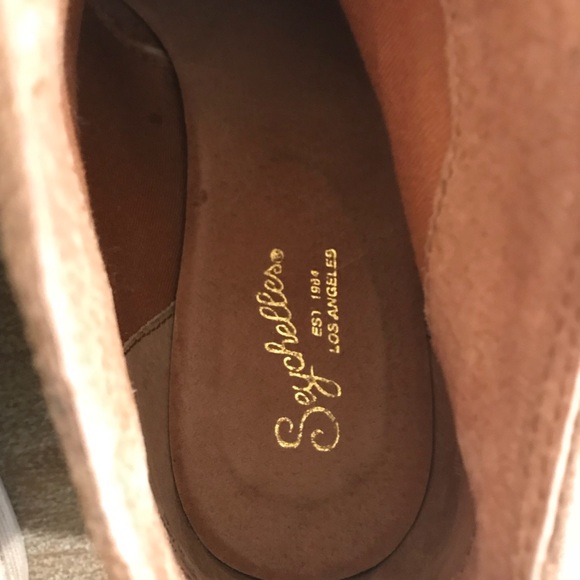 Suede Seychelles Booties - Picture 4 of 4